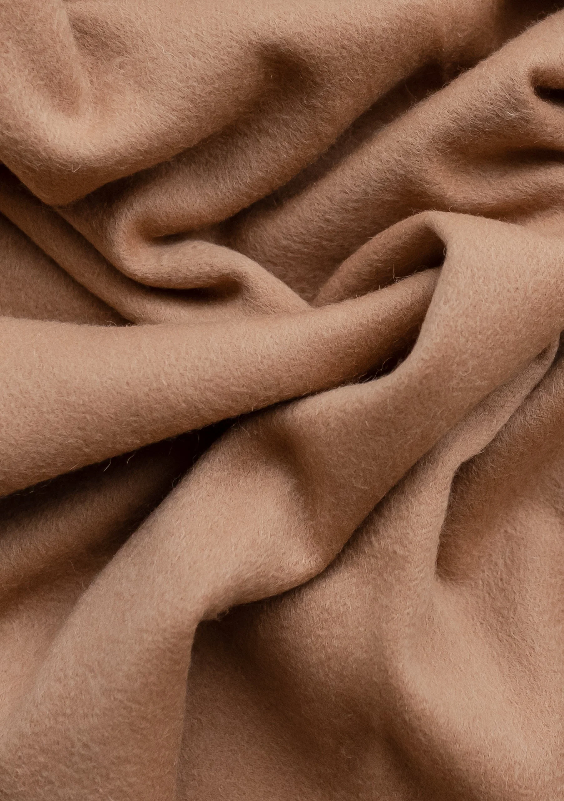 Cashmere Scarf in Camel - Image 3